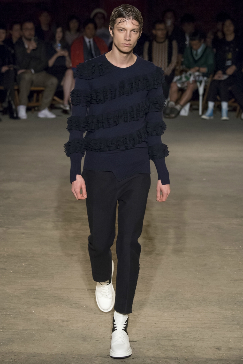 Alexander McQueen İlkbahar / Yaz 2016