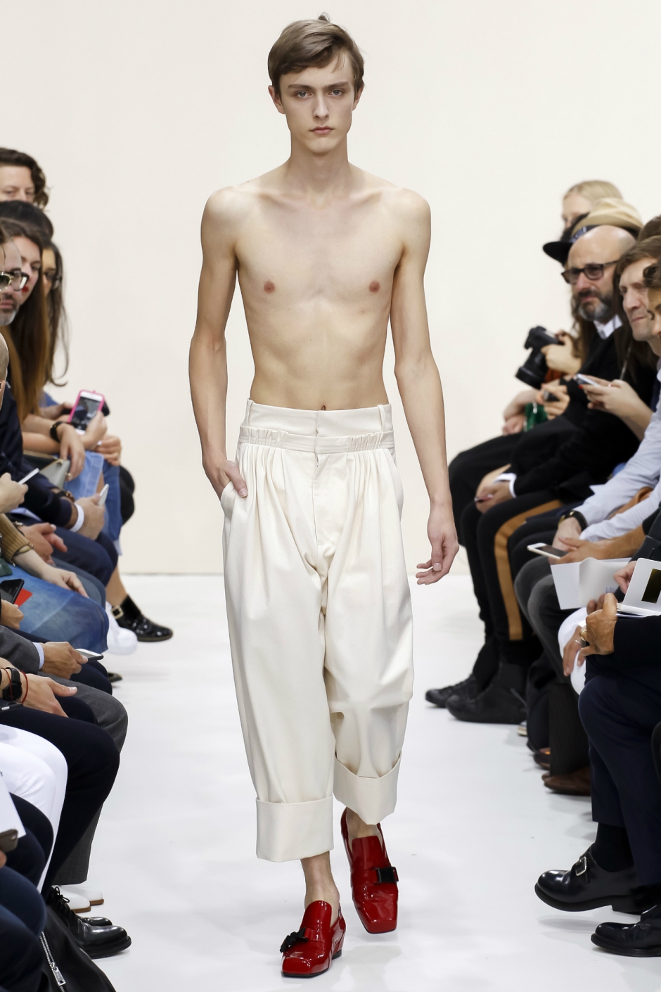 J.W. Anderson İlkbahar / Yaz 2016