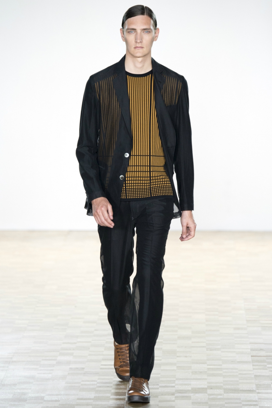 Hardy Amies İlkbahar / Yaz 2016