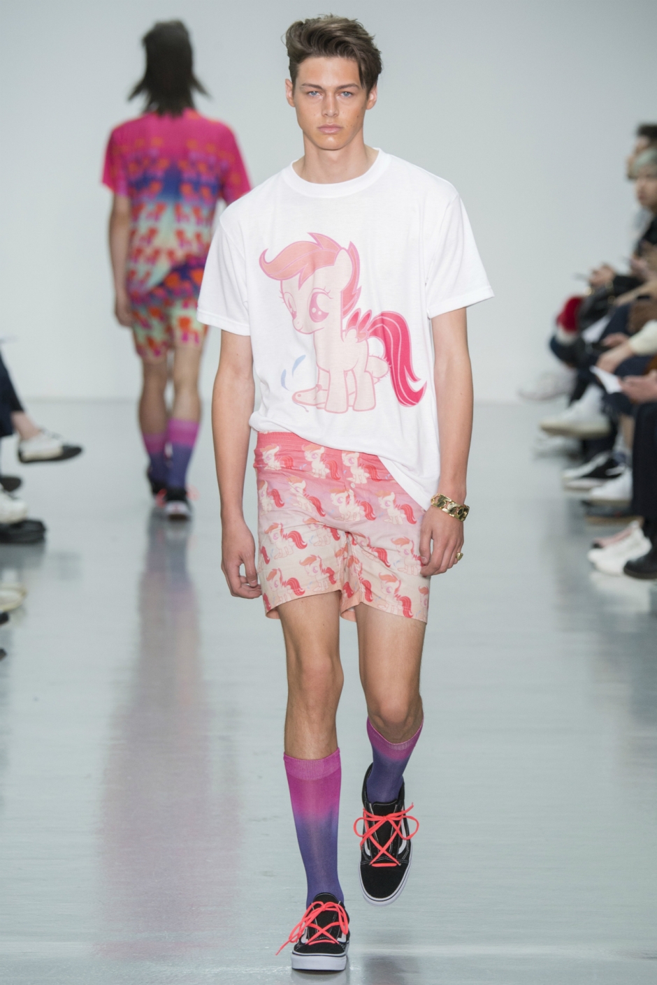 Katie Eary İlkbahar / Yaz 2016