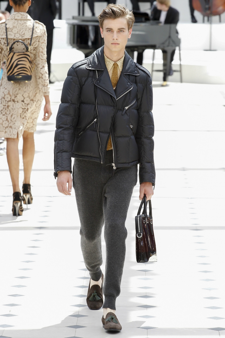 Burberry Prorsum İlkbahar / Yaz 2016