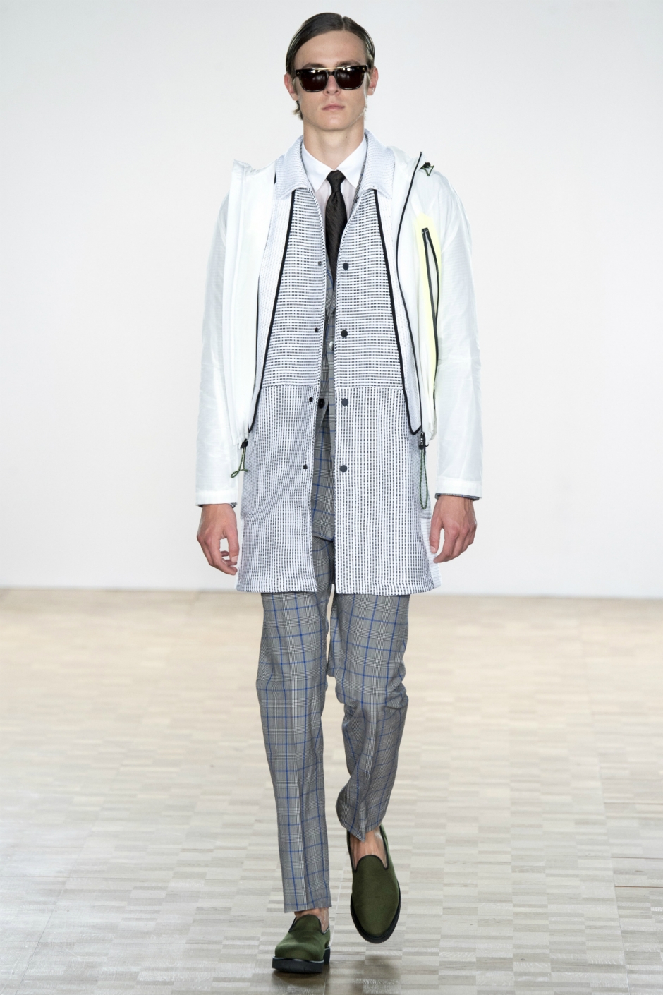 Hardy Amies İlkbahar / Yaz 2016