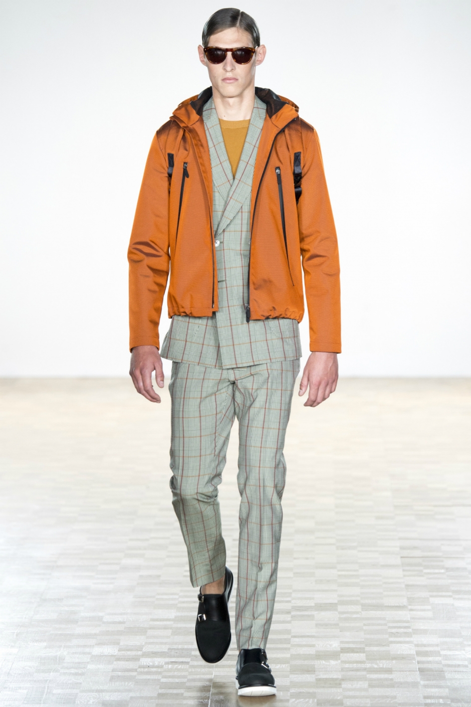 Hardy Amies İlkbahar / Yaz 2016