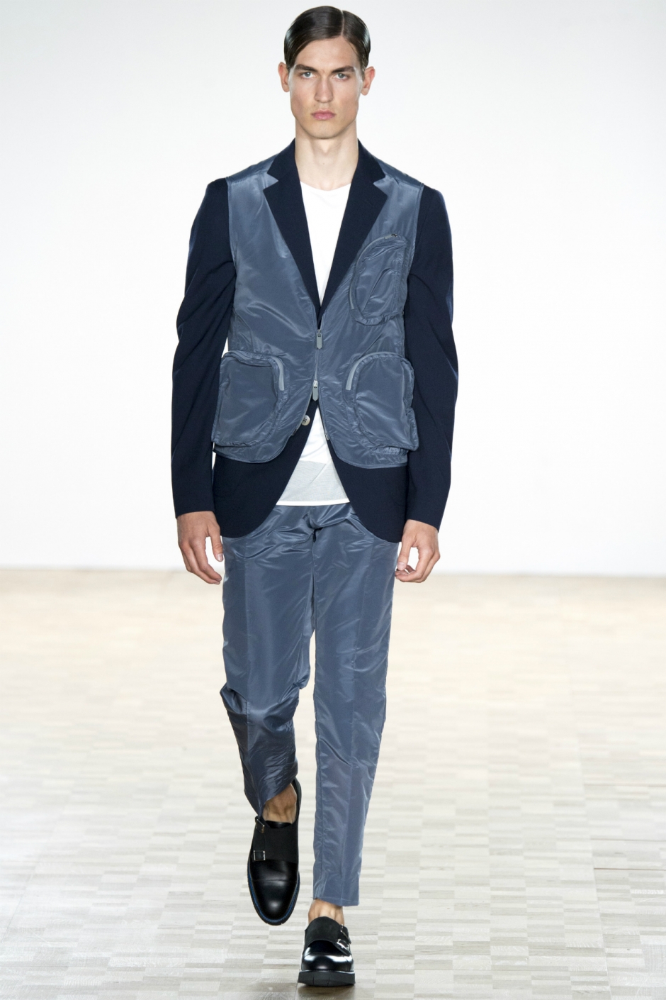 Hardy Amies İlkbahar / Yaz 2016