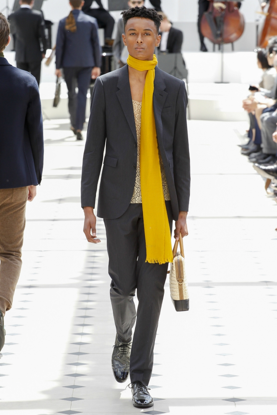 Burberry Prorsum İlkbahar / Yaz 2016