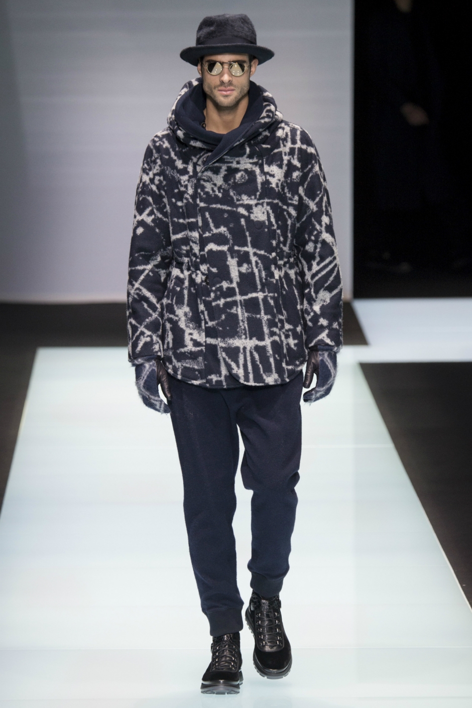 Giorgio Armani Sonbahar / Kış 2016