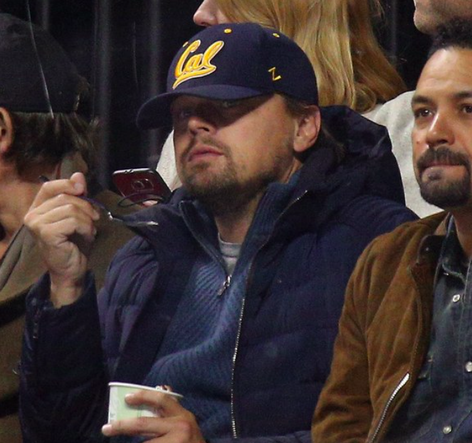 Yetişkin Bir Leonardo DiCaprio 33 Farklı Takım Tutar