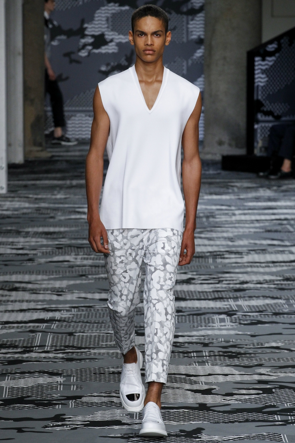 Neil Barrett İlkbahar / Yaz 2016