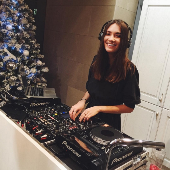 Instagram'ı Sevmemiz İçin Bir Sebep Daha: Karina Istomina