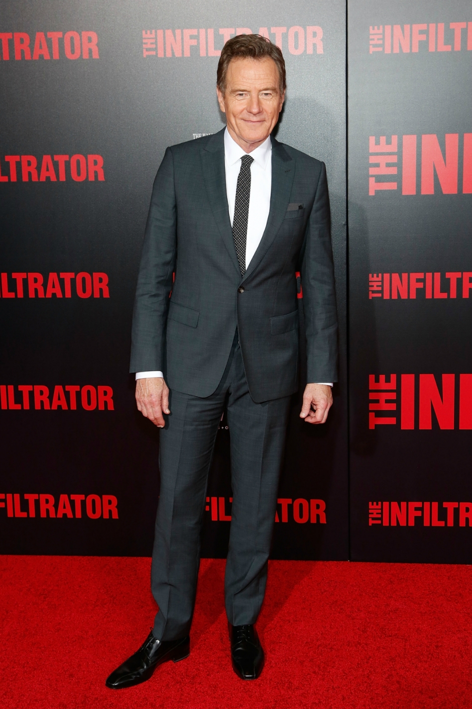 2016 Emmy Töreni'nin En İyi Giyinecek Erkekleri (Bize Güvenin)