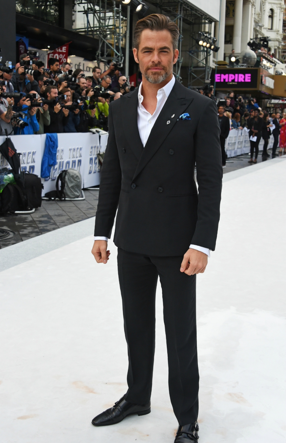 2016 Emmy Töreni'nin En İyi Giyinecek Erkekleri (Bize Güvenin)