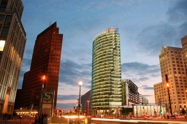 Bazı Yerleri Görmeseniz de Olur