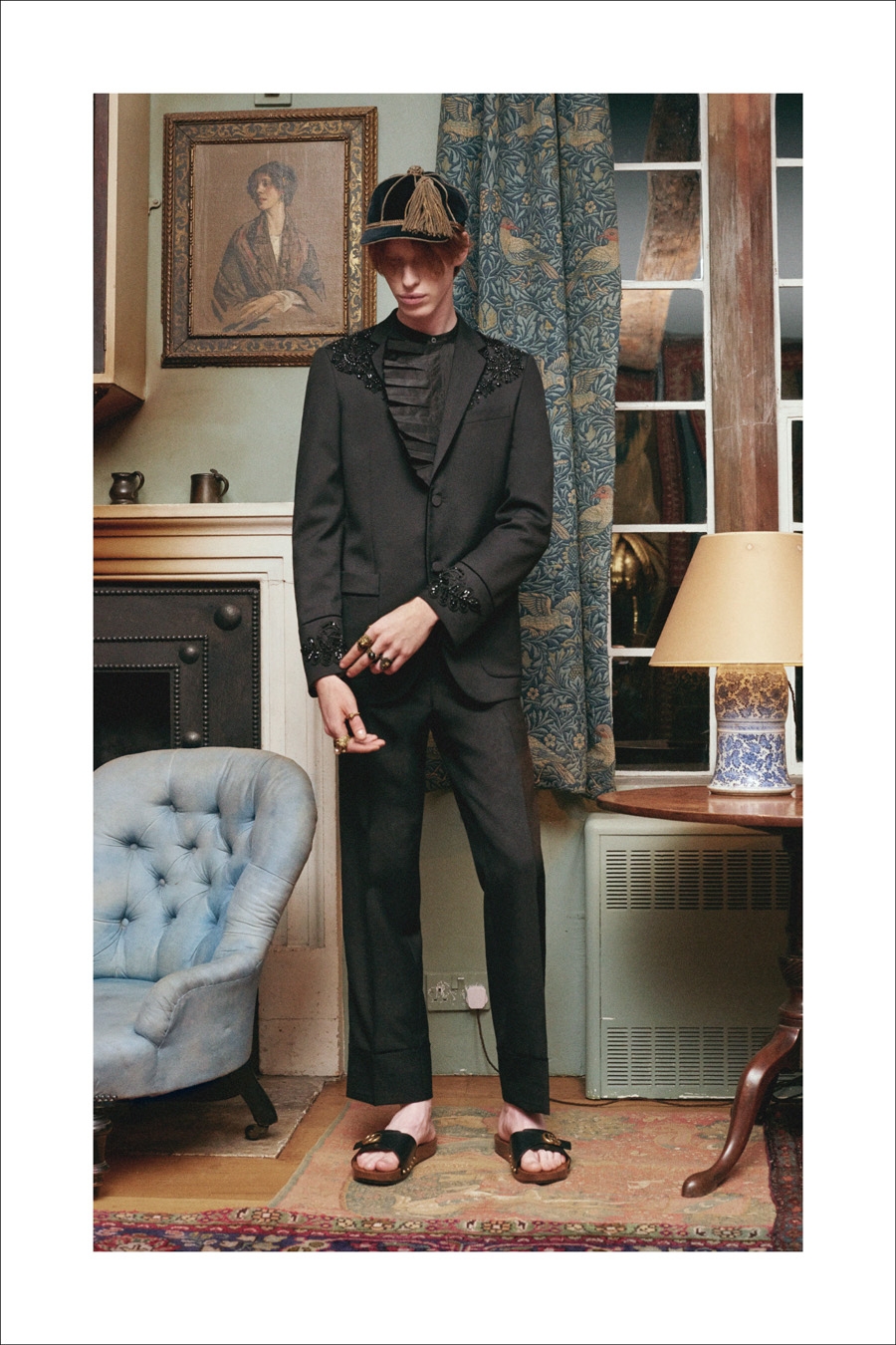 Yeni Takım Elbiseniz Tom Hiddleston