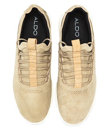 Her Güne Bir Sneaker