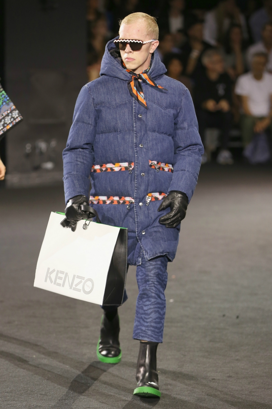KENZO ile H&M El Ele