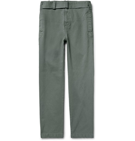 Takım Elbisenizi Bugünlük Rafa Kaldırın