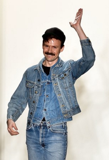 70'lerin Bıyıklarına Geri Dönüş Yapıyoruz