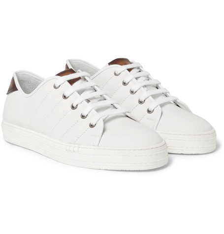 Poker Gecesine Giderken Ne Giyilmeli?