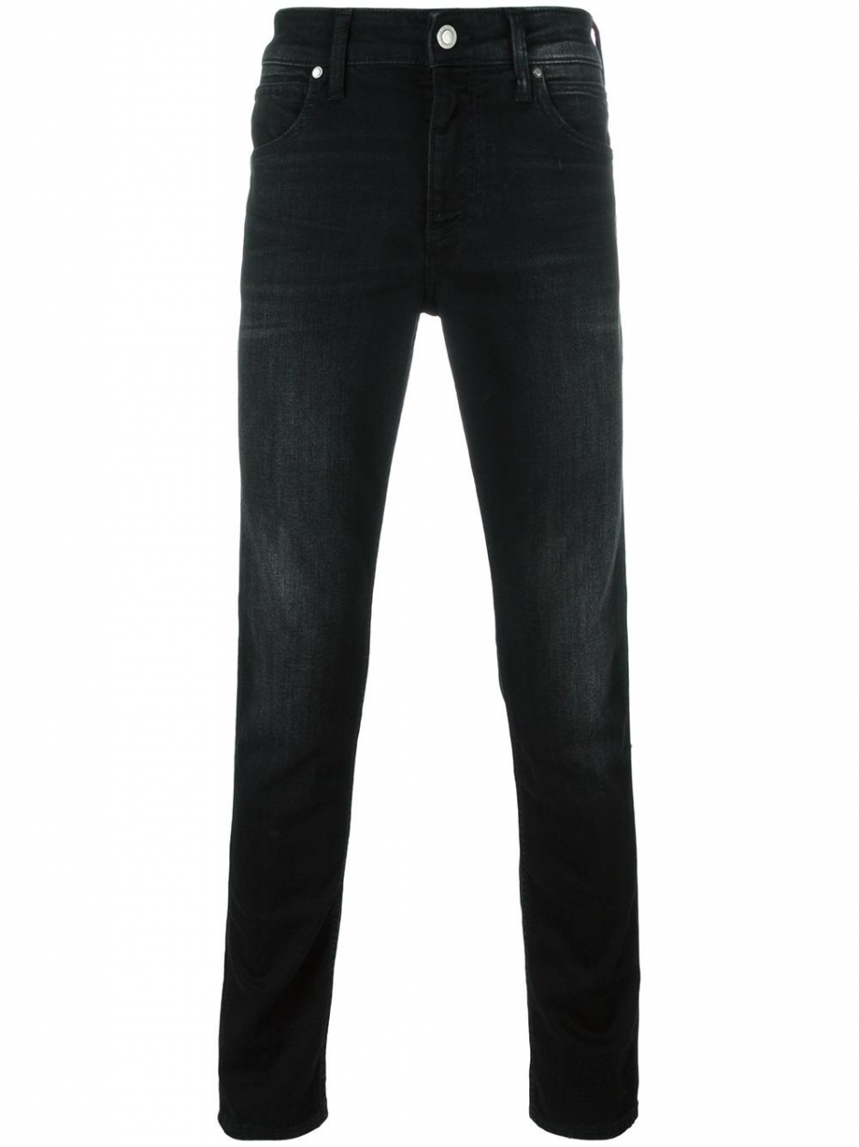 Poker Gecesine Giderken Ne Giyilmeli?