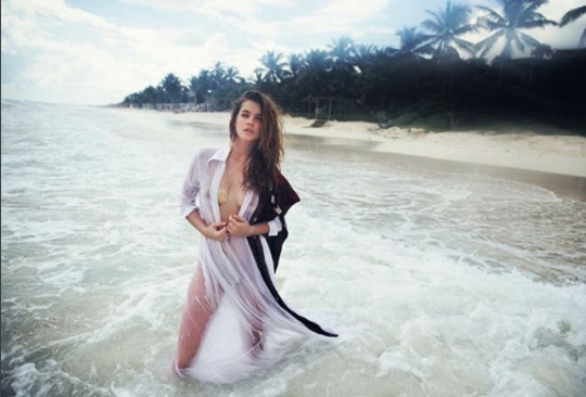 Mercek Altında: Barbara Palvin