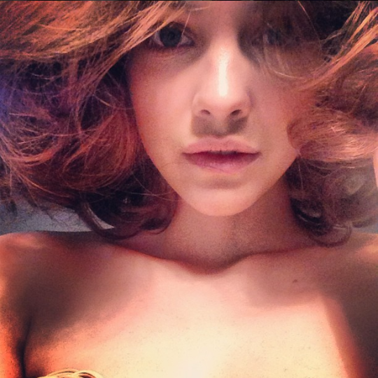 Mercek Altında: Barbara Palvin