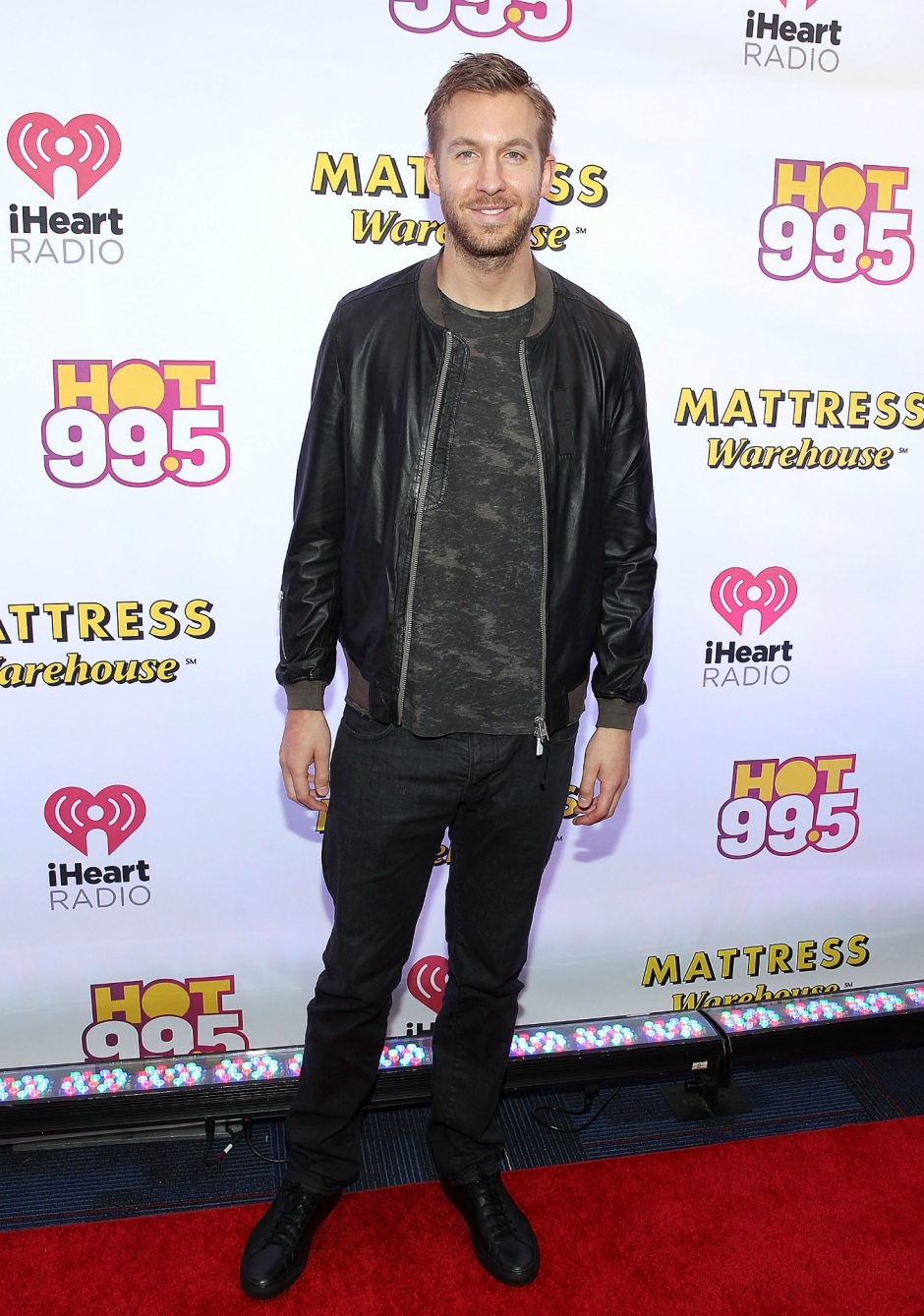 Dünyaca Ünlü Dj Calvin Harris'in Tarzını Yakala