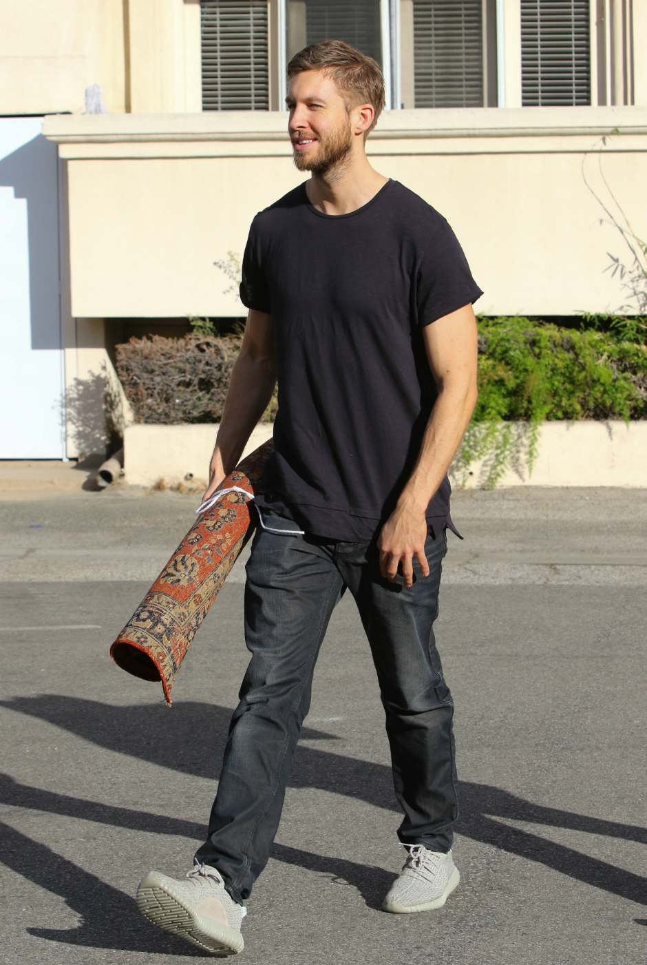 Dünyaca Ünlü Dj Calvin Harris'in Tarzını Yakala