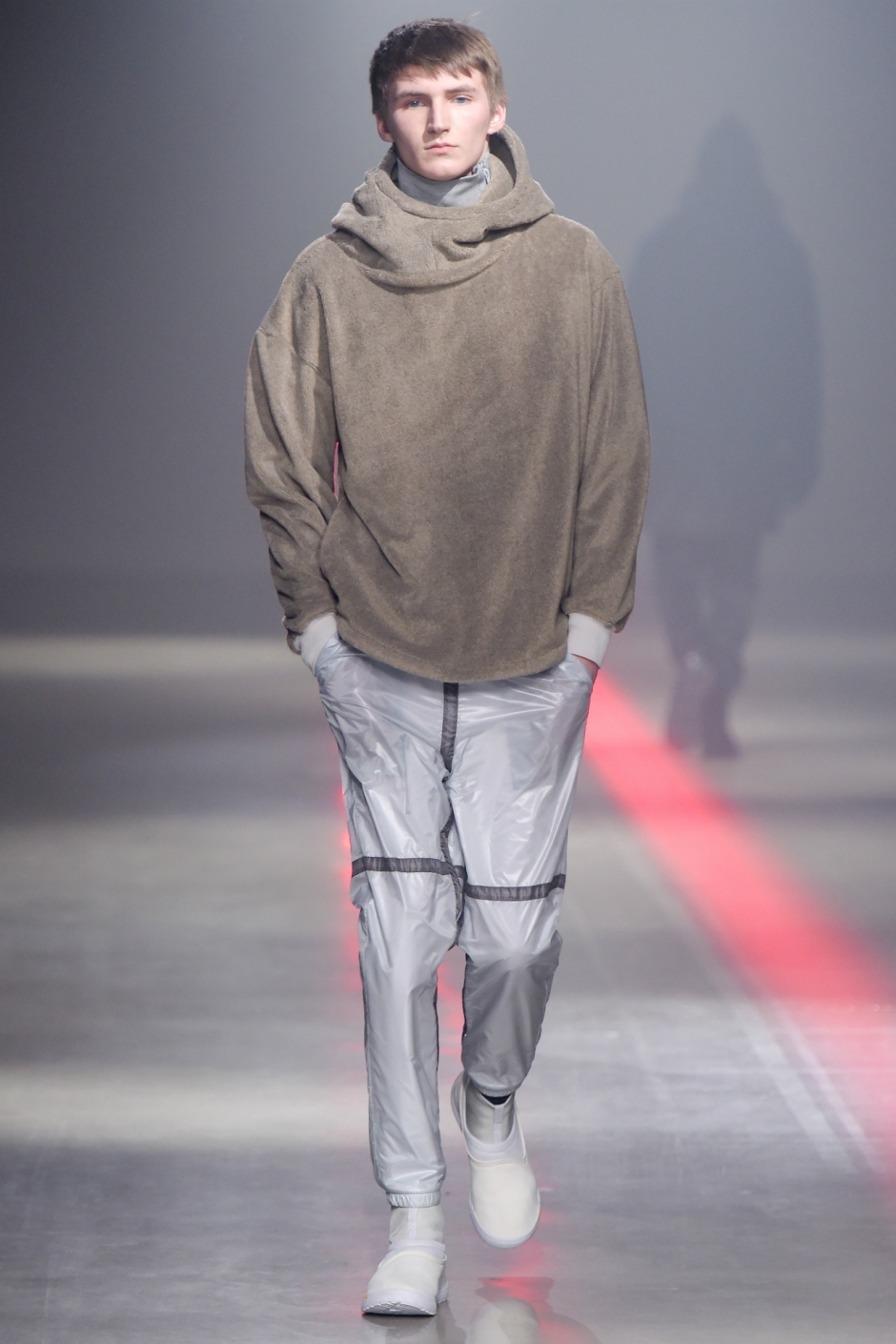 Kapüşonlu Sweatshirt'ün 25 Hali