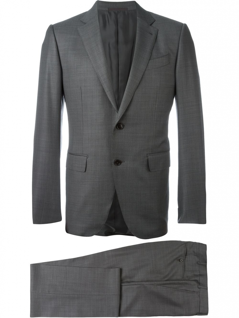 Ofis Stili: Takım ve Beyaz Tişört