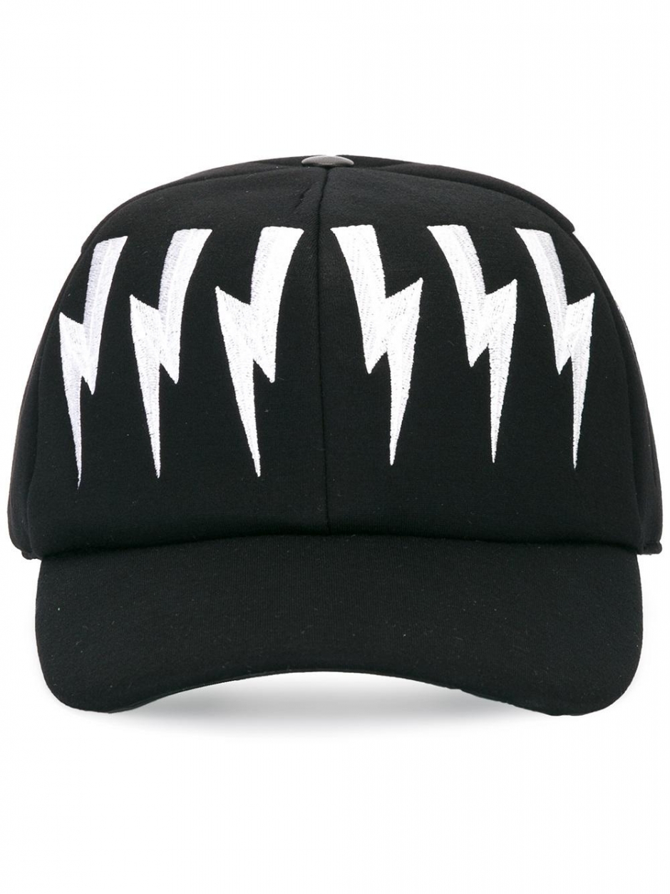 Hip-Hop'çu Doğulmaz Hip-Hop'çu Olunur