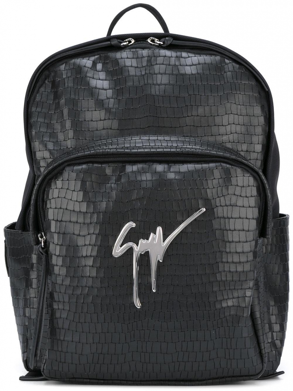 Yeni Seneye Yeni Sırt Çantaları