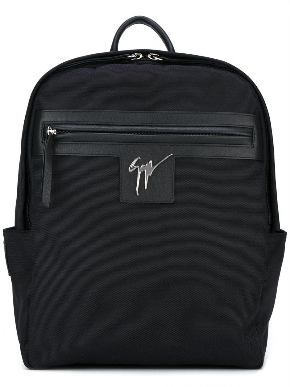 Yeni Seneye Yeni Sırt Çantaları