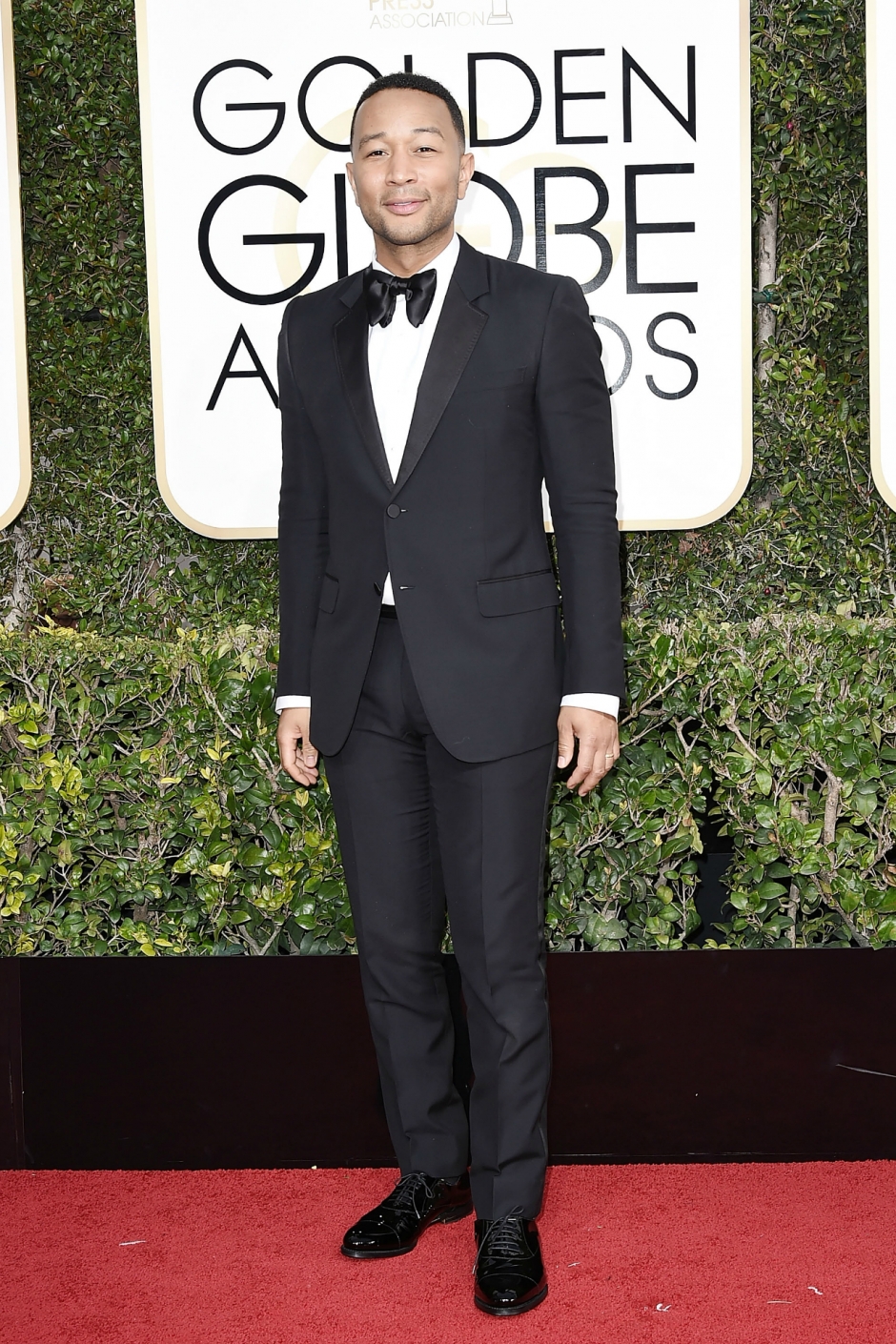 74. Altın Küre Ödülleri: En Şık Erkekler