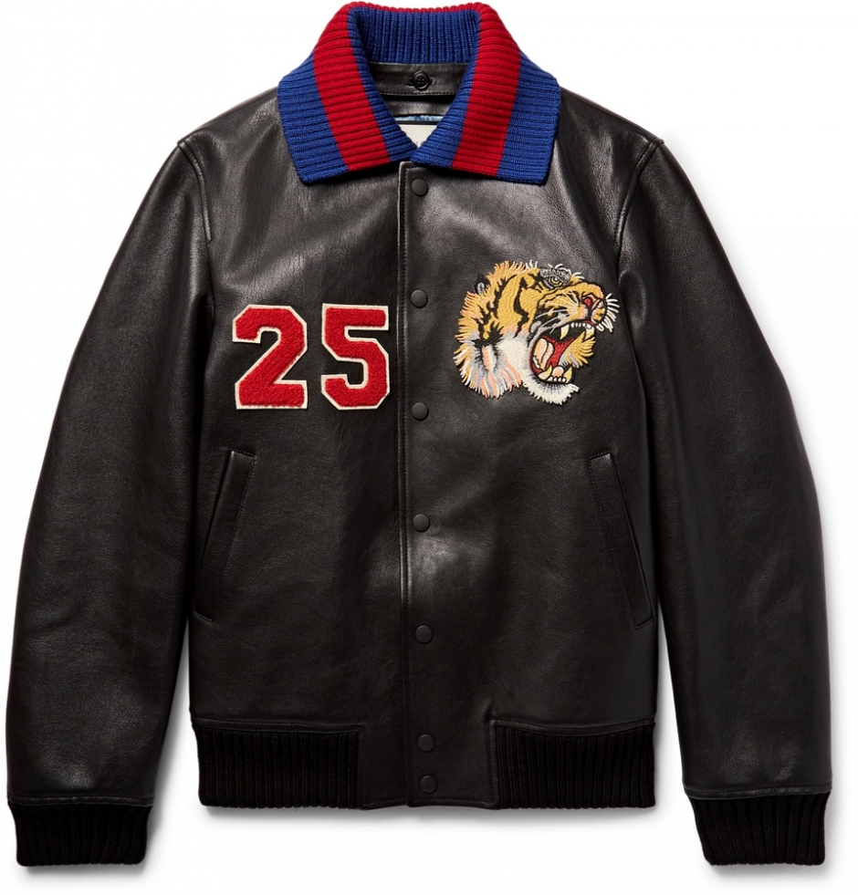 Trend Alarmı: Rozetli Ceketler