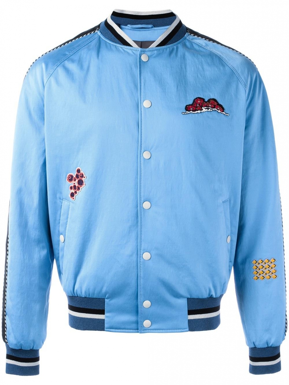 Trend Alarmı: Rozetli Ceketler