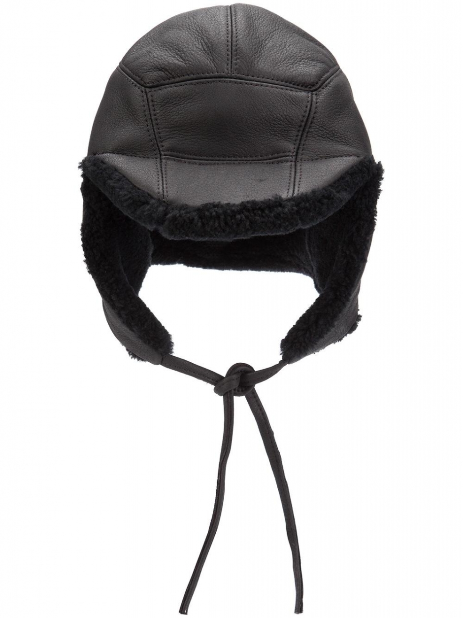 Kışın Vazgeçilmezi: Kulaklıklı Şapkalar