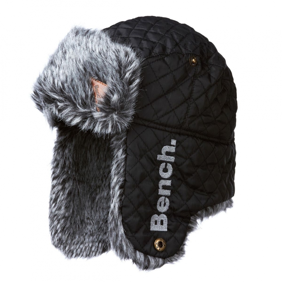 Kışın Vazgeçilmezi: Kulaklıklı Şapkalar