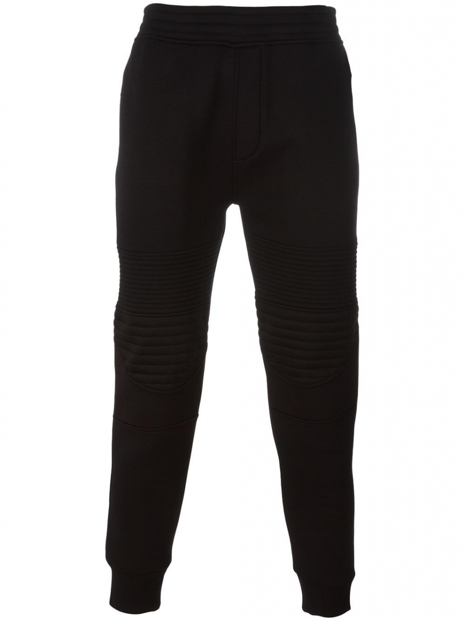 Seyahate Gidiyoruz: İhtiyacınız Olan Bir Sevgili Bir de Beyaz Tişört