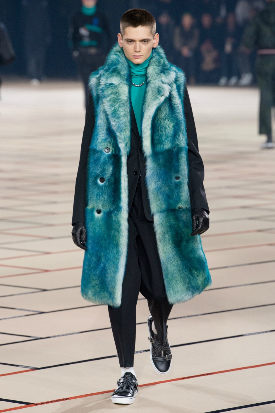 2017-18 Sonbahar/Kış Moda Haftası: Paris 3, 4 ve 5. Gün