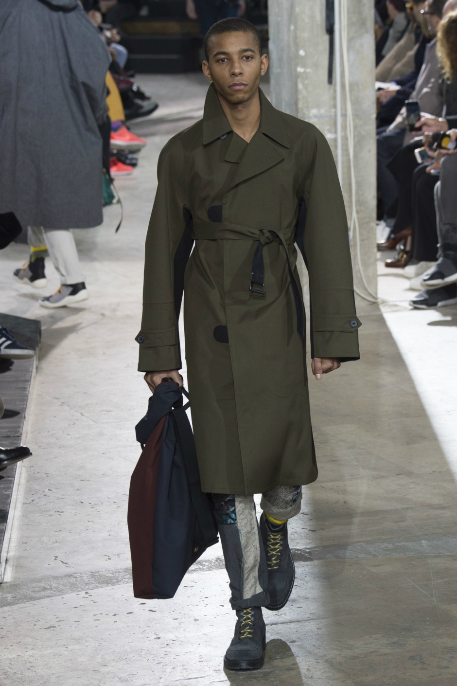 2017-18 Sonbahar/Kış Moda Haftası: Paris 3, 4 ve 5. Gün