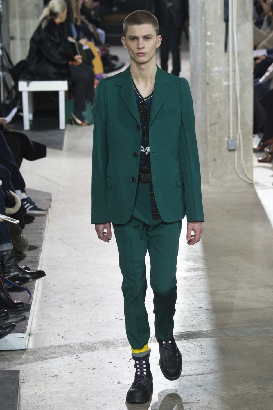 2017-18 Sonbahar/Kış Moda Haftası: Paris 3, 4 ve 5. Gün