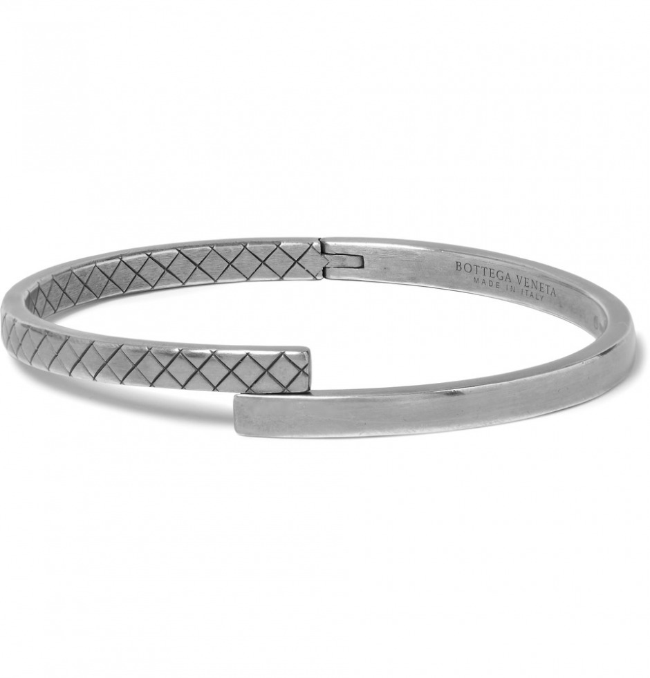 Erkeklerin Bayılacağını Garanti Ettiğimiz Hediye Alternatifleri