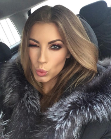 Instagram'ı Sevmemiz İçin Bir Sebep Daha: Adrianna Pindara