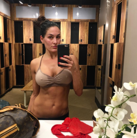 Mercek Altında: Nikki Bella