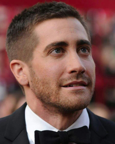 Saç Trendi: Yana Taranmış Kısa Kesim