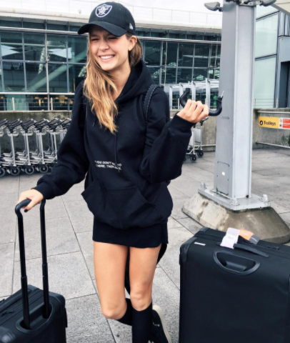 Mercek Altında: Josephine Skriver