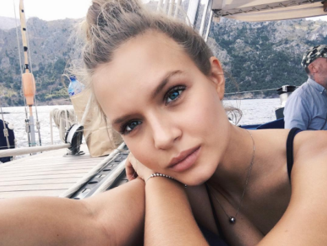 Mercek Altında: Josephine Skriver