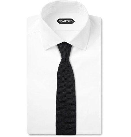 Ofis stilinde örgü kravat devri