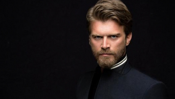 Dünden bugüne saçlarıyla: Kıvanç Tatlıtuğ