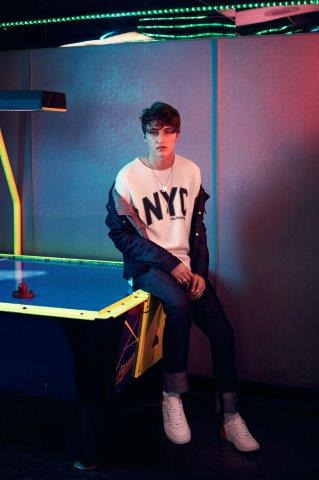 Tommy Hilfiger Denim ile Los Angeles Tarzı